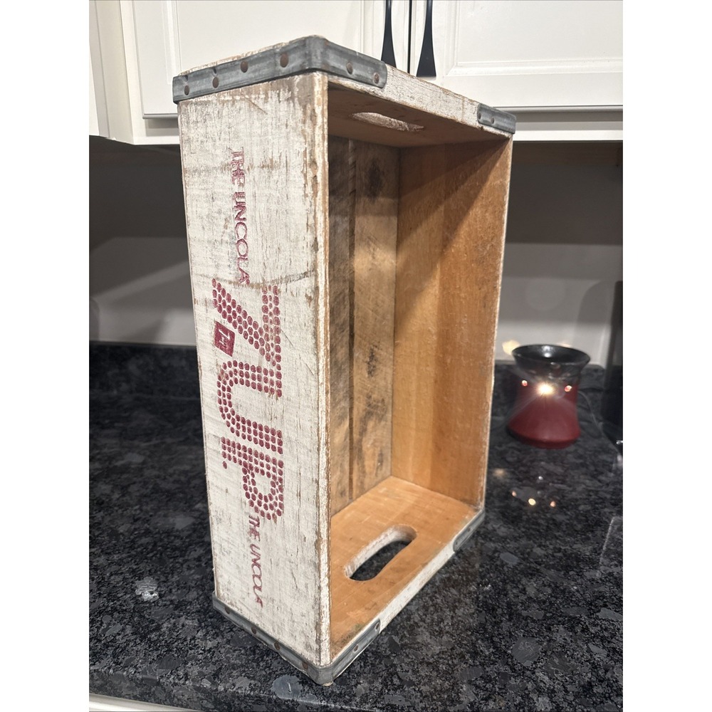 Vintage 1960's Wooden Fresh Up 7-Up Soda Crate Wood Coke Box Pop Uncola